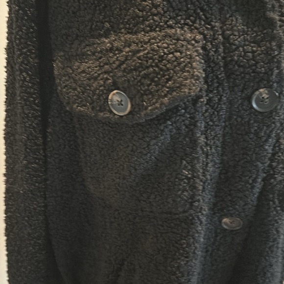 Shacket - Picture 4 of 8